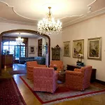 Hotel Royal 3*