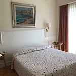Hotel Royal 3*
